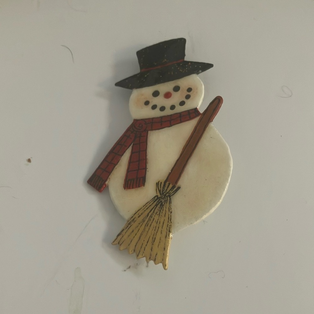 Plastic snowman pin